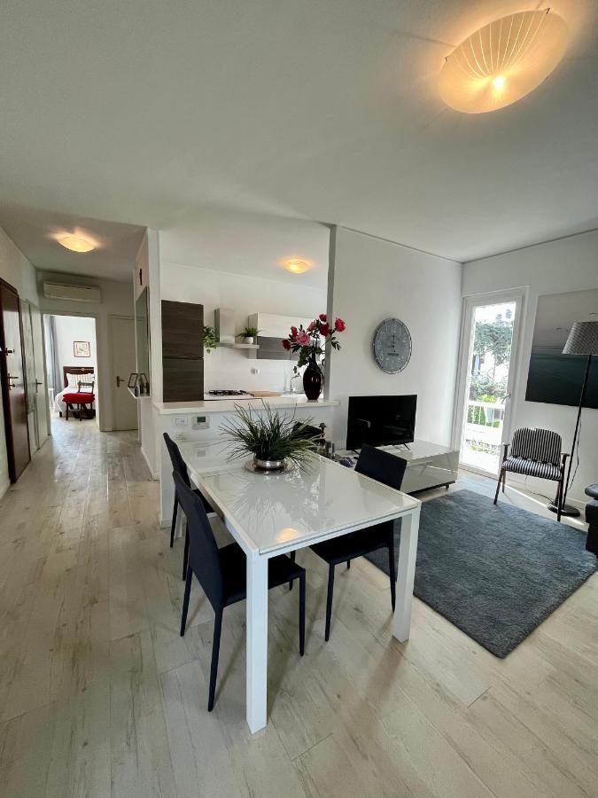 Your Familyapartment In Sirmione Exterior photo