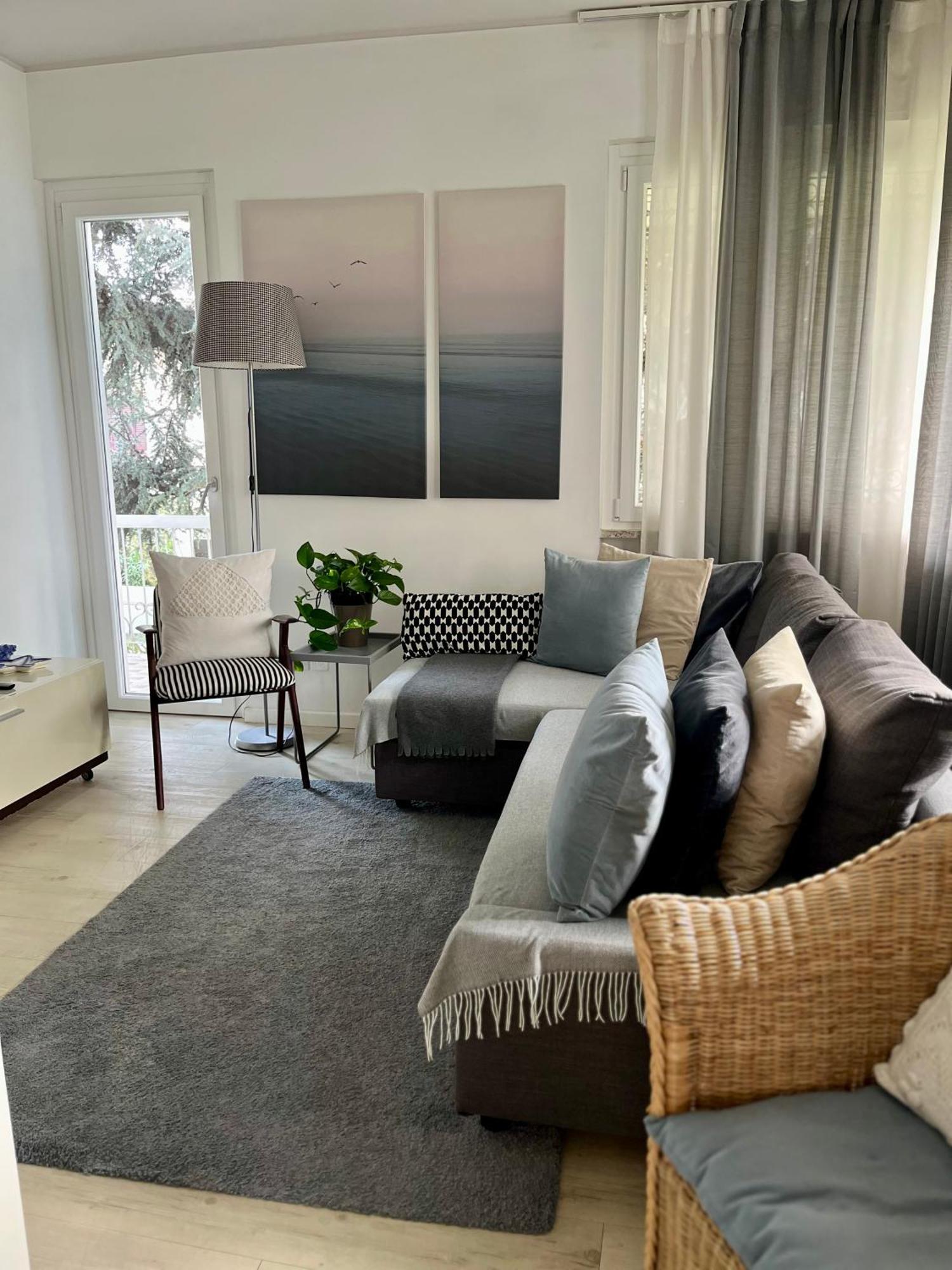 Your Familyapartment In Sirmione Exterior photo