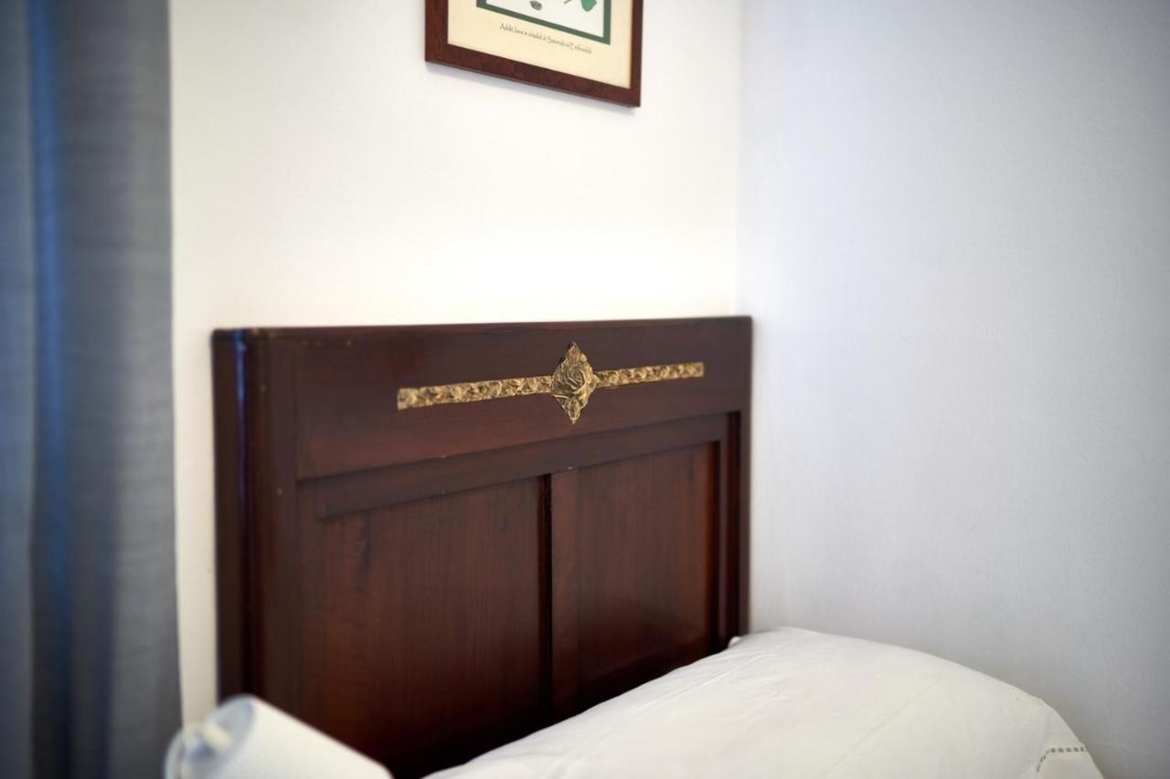 Your Familyapartment In Sirmione Exterior photo